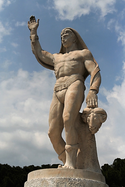 Stadio dei marmi 180